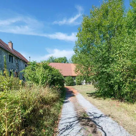 Welcoming Holiday In With Garden Holiday home