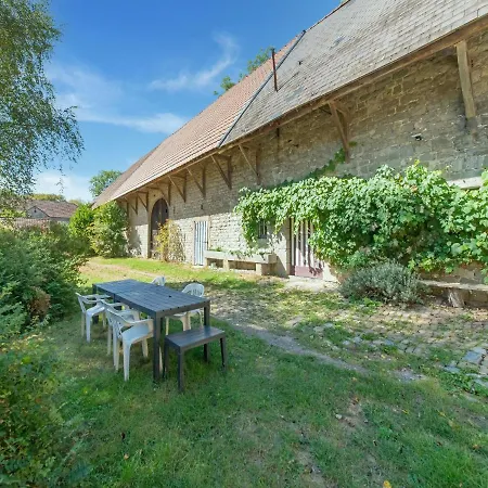 Holiday home Welcoming Holiday In With Garden