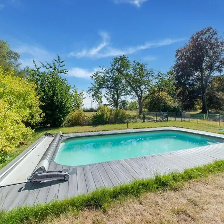 Holiday home Welcoming Holiday In With Garden