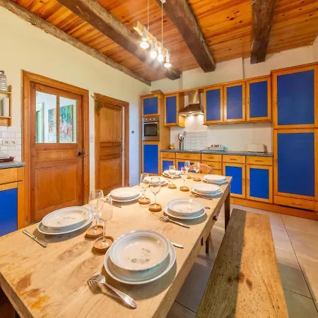 Welcoming Holiday In With Garden Holiday home *